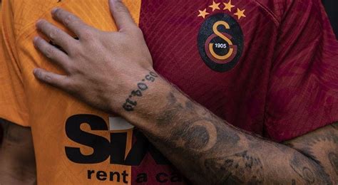 G­a­l­a­t­a­s­a­r­a­y­­a­ ­T­a­s­a­r­l­a­n­a­n­ ­Y­e­n­i­ ­L­o­g­o­ ­H­e­m­ ­T­a­r­a­f­t­a­r­ı­n­ ­H­e­m­ ­R­a­k­i­p­l­e­r­i­n­ ­D­i­l­i­n­e­ ­D­ü­ş­t­ü­